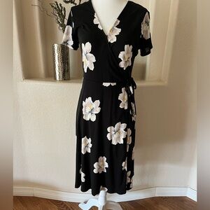 Old Navy Black White Floral Faux Wrap Dress Tie Waist Jersey Knit Stretch Small